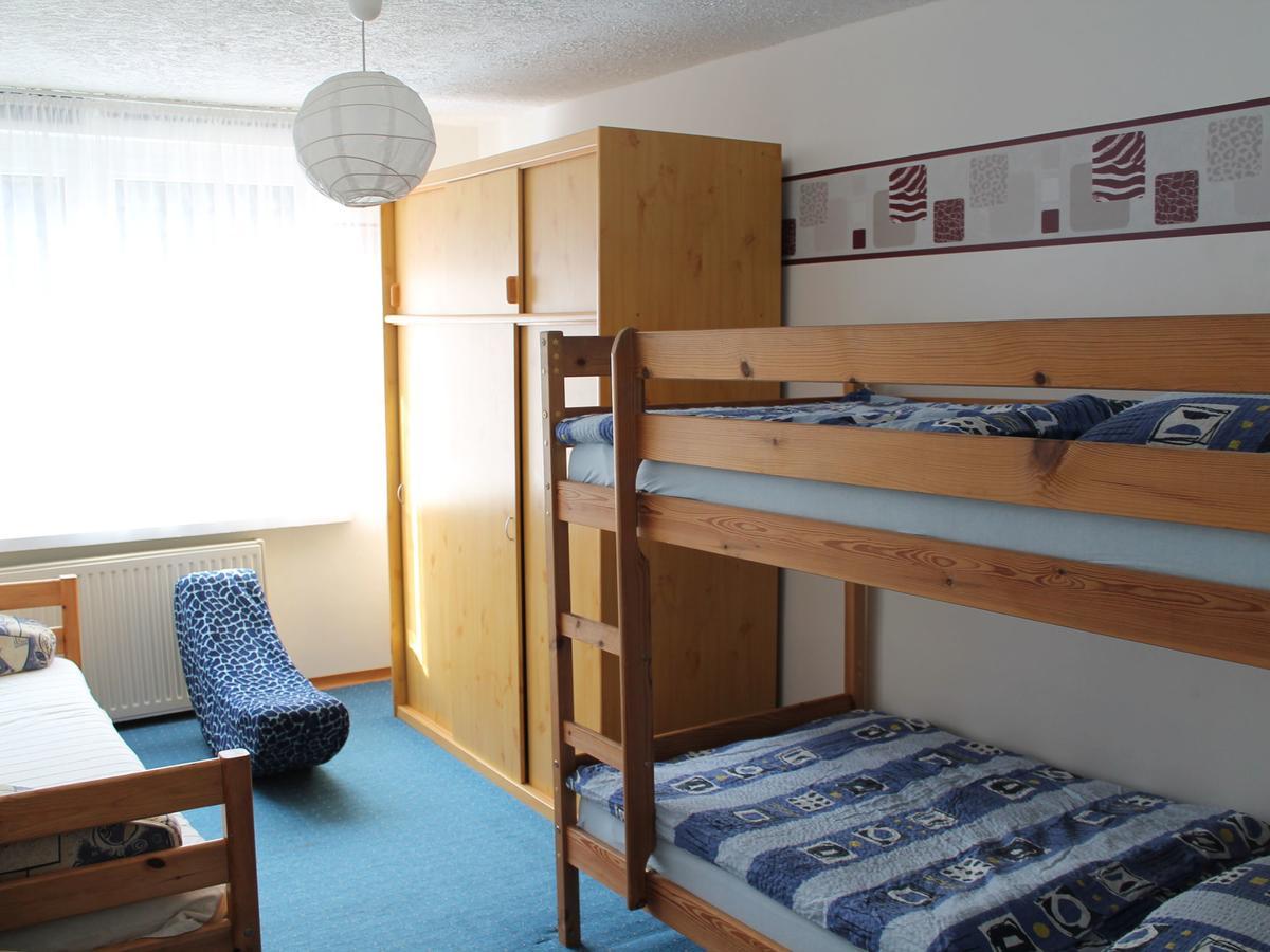 Spacious Bungalow Near Sea In Grundshagen Екстериор снимка