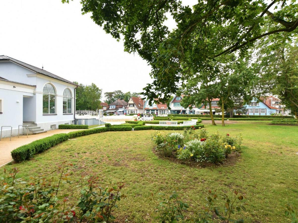 Spacious Bungalow Near Sea In Grundshagen Екстериор снимка